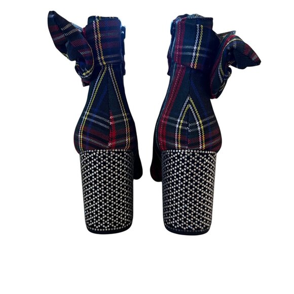 NIB Betsey Johnson Millburn Black Plaid Ankle Boot Size 7.5 - Picture 2 of 8